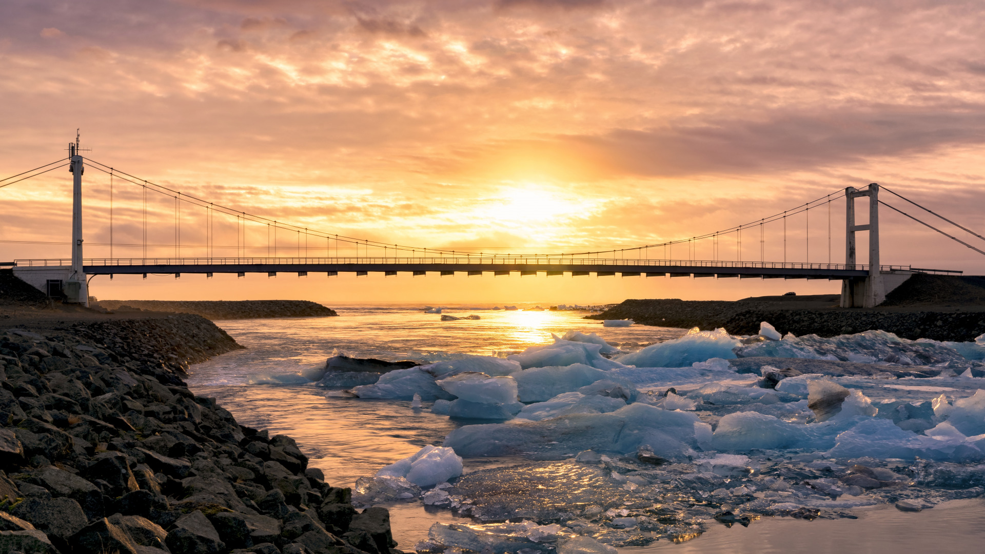 Скачать Glaicer Lagoon обои на рабочий стол