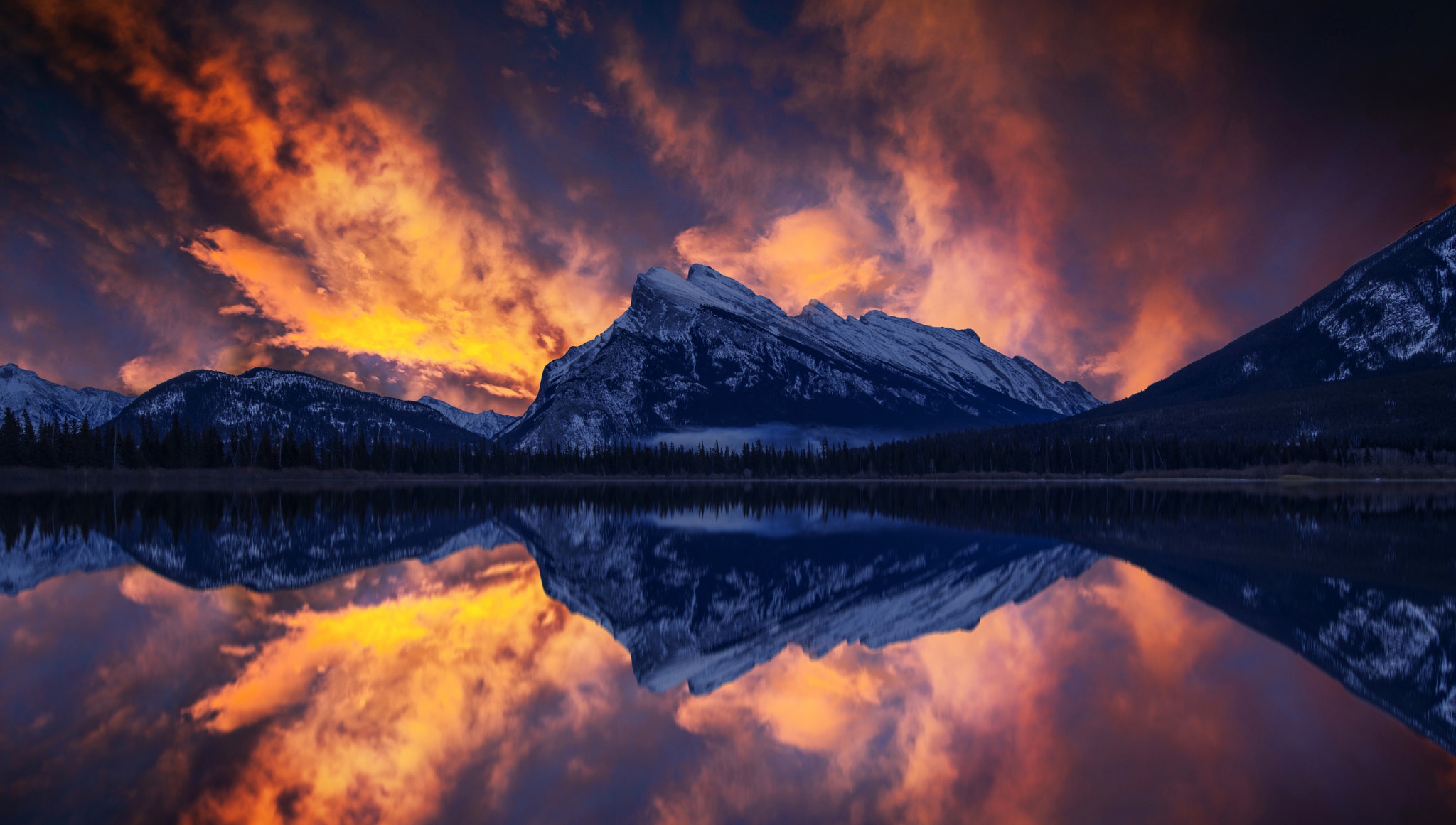 Скачать Vermilion Lake обои на рабочий стол