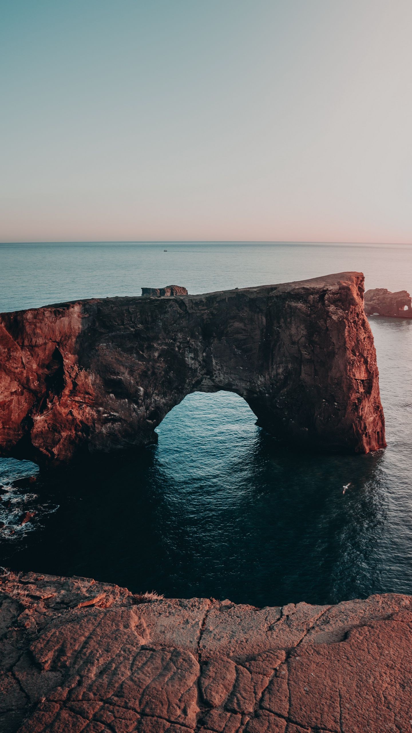 Скачать море, скалы, утес, вода, пейзаж обои на рабочий стол